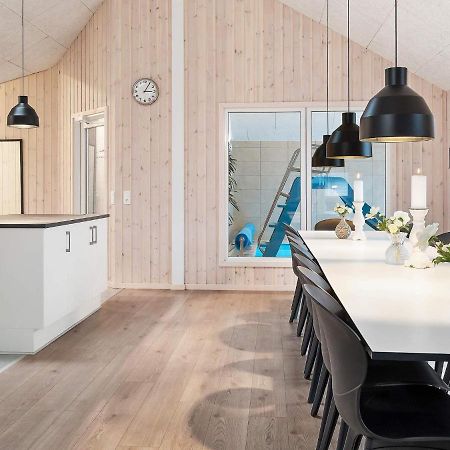 18 Person Holiday Home In Hasselberg 카페룬 외부 사진