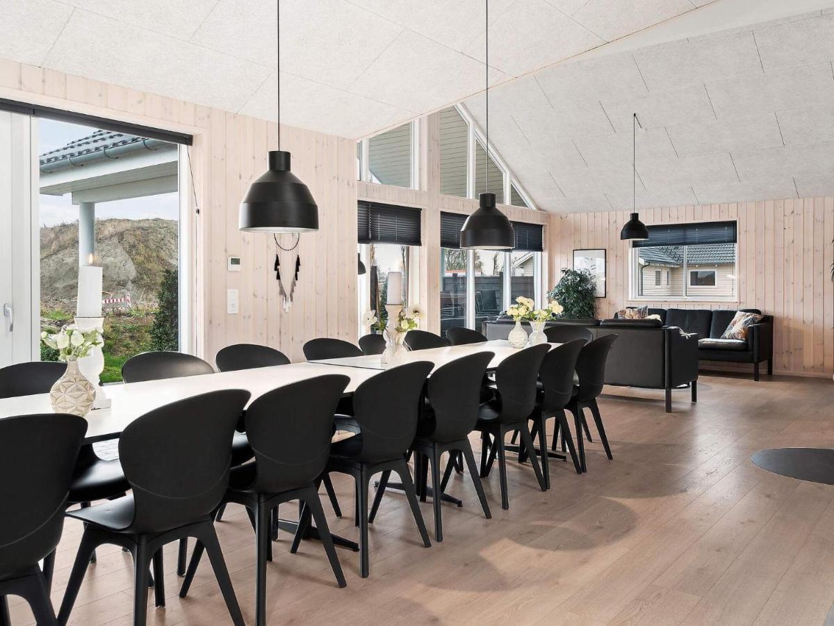 18 Person Holiday Home In Hasselberg 카페룬 외부 사진